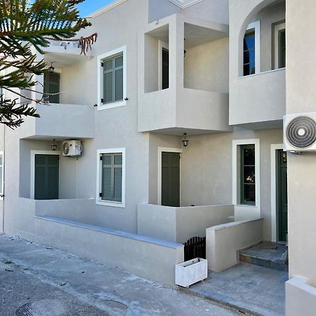 Kores Aegina Agia Marina  Exterior foto